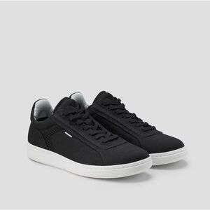 VIVAIA Black unisex sneakers- size 7